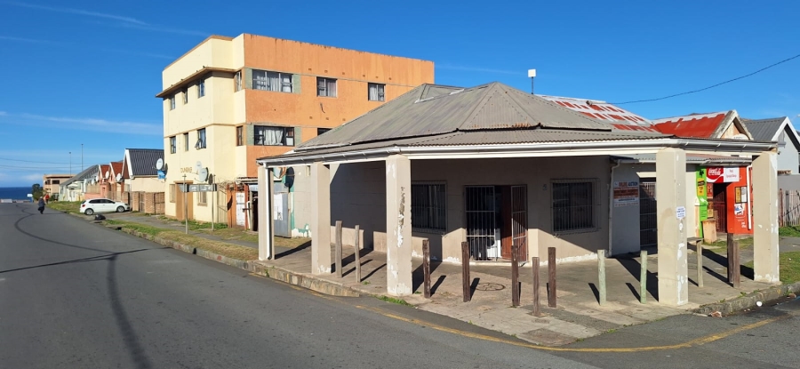 Commercial Property for Sale in Quigney Eastern Cape